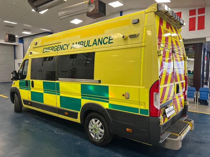 Used Fiat Ducato 180 HP (132 kW) 2016 Yellow Van