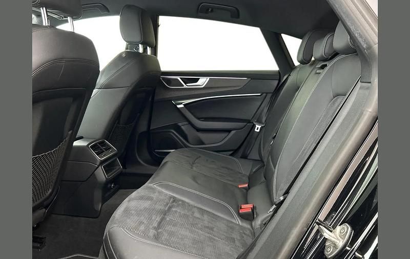 Usado Audi A7 Black Edition 201 HP (147 kW) 2022 Preto Citadino