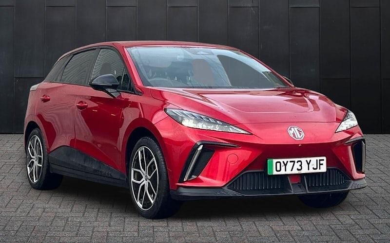 Used 2025 MG MG4 EV Trophy Hatchback | £15,495 (Good price) - Image 1/3