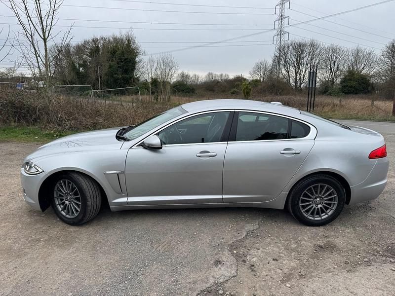 Usado Jaguar XF SE 2012 Prateado Sedan