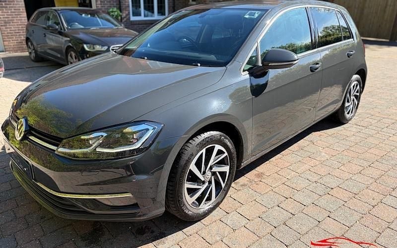 Używany VW Golf VII Edition 150 KM (110 kW) 2020 Szary Hatchback