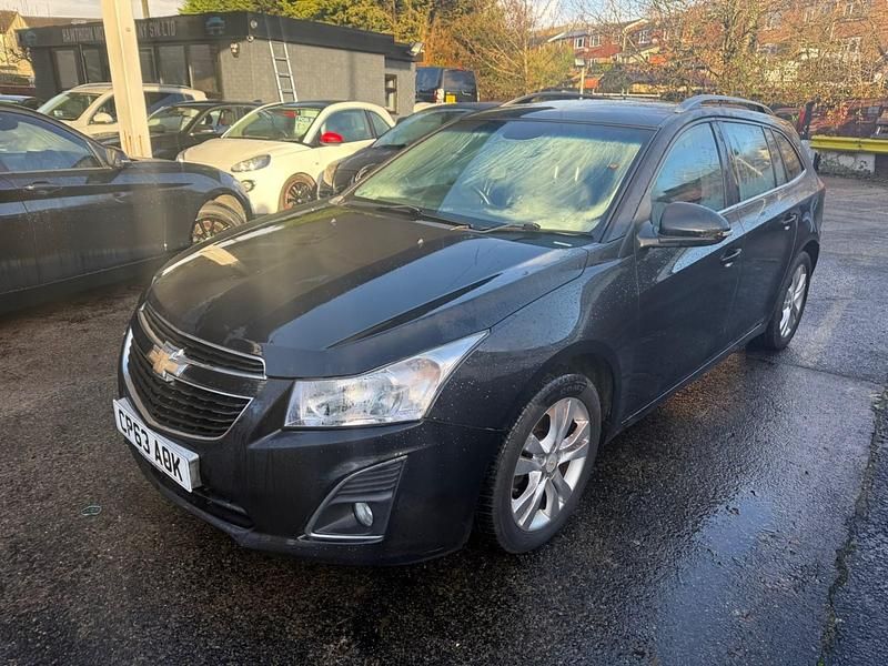 Black Used 2014 Chevrolet Cruze LTZ Estate | £1,695 (Fair price) - Image 1/4