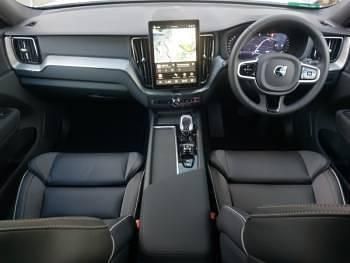 Nuevo Volvo XC60 Plus 250 CV (183 kW) 2025 Blanco SUV