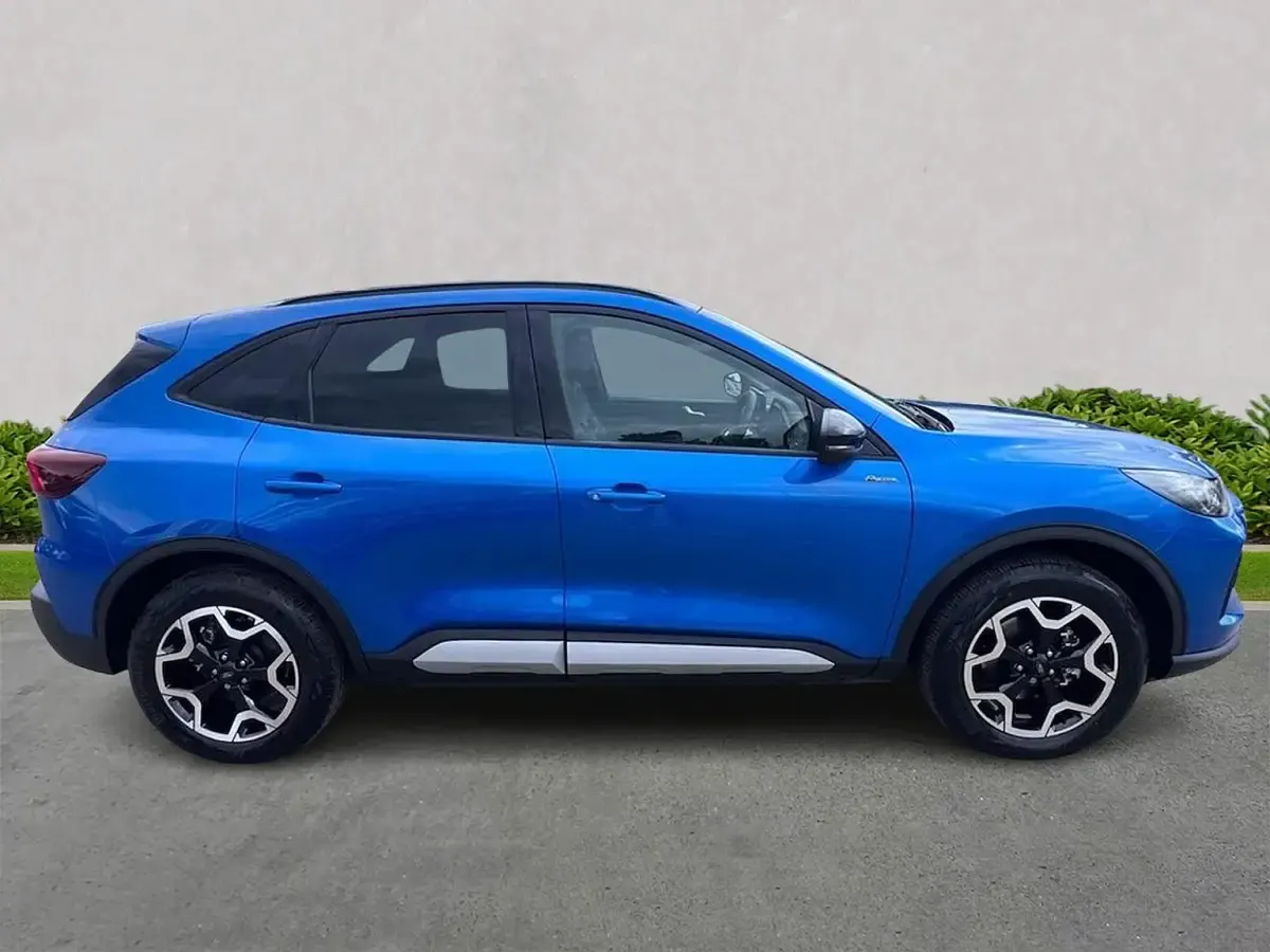 Used Ford Kuga Active 243 HP (178 kW) 2025 Blue SUV