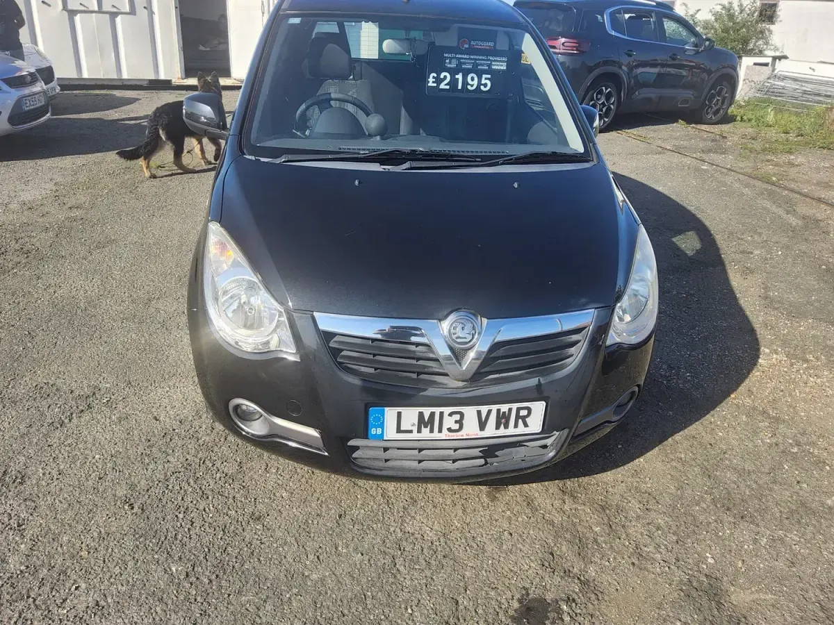 Used Vauxhall Agila 94 HP (69 kW) 2013 Black MPV