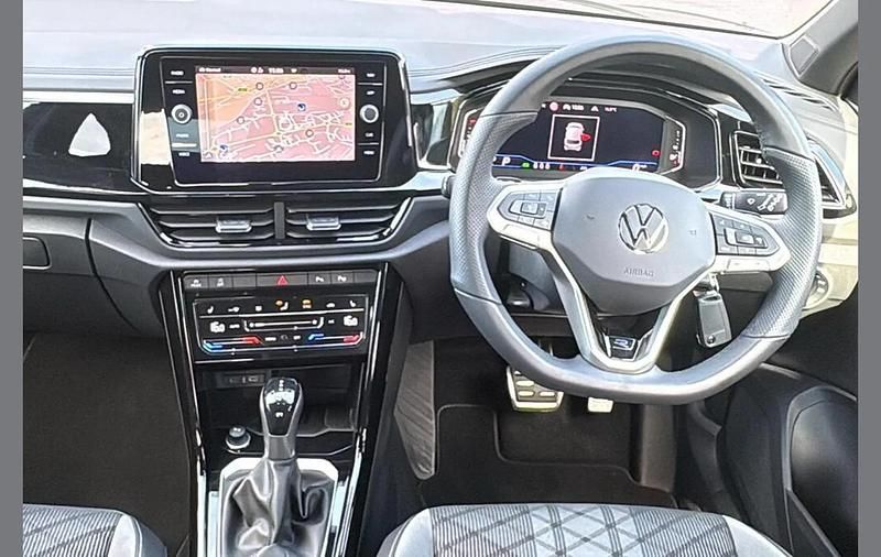 Used VW T-Roc R-line 150 HP (110 kW) 2025 Black SUV