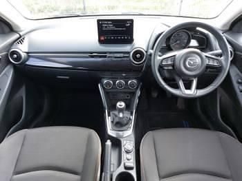 Usado Mazda 2 75 HP (55 kW) 2023 Azul Citadino