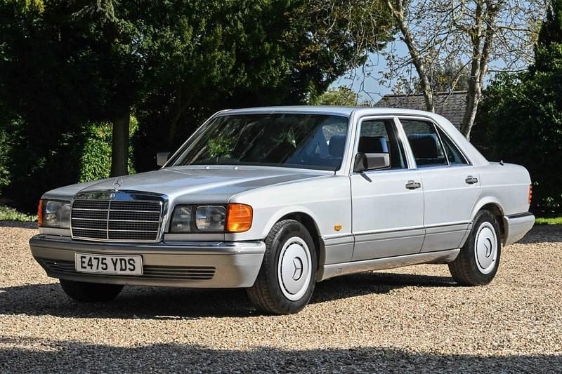 Used Mercedes S300 SE 1988 Silver Sedan