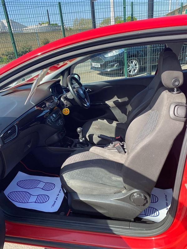 Used Vauxhall Corsa 75 HP (55 kW) 2015 Red Hatchback