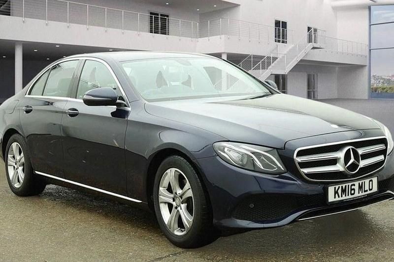 Blue Used 2016 Mercedes E220 SE Sedan | £11,490 (Good price) - Image 1/1