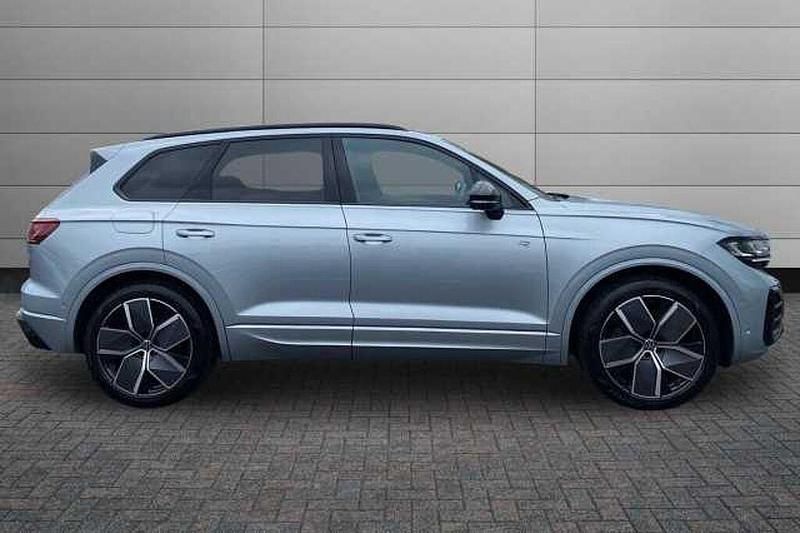 Used VW Touareg Black Edition 286 HP (210 kW) 2025 Silver SUV