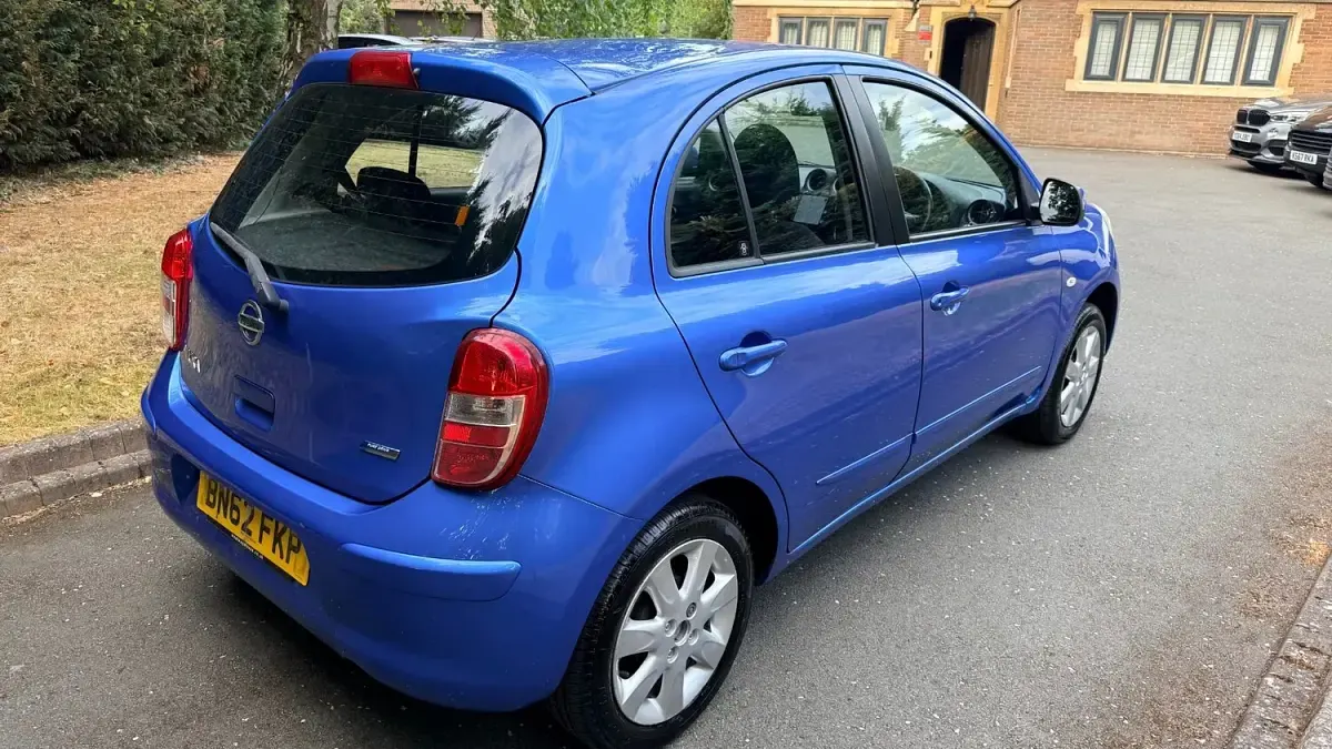 Used Nissan Micra Acenta 98 HP (72 kW) 2012 Blue Hatchback