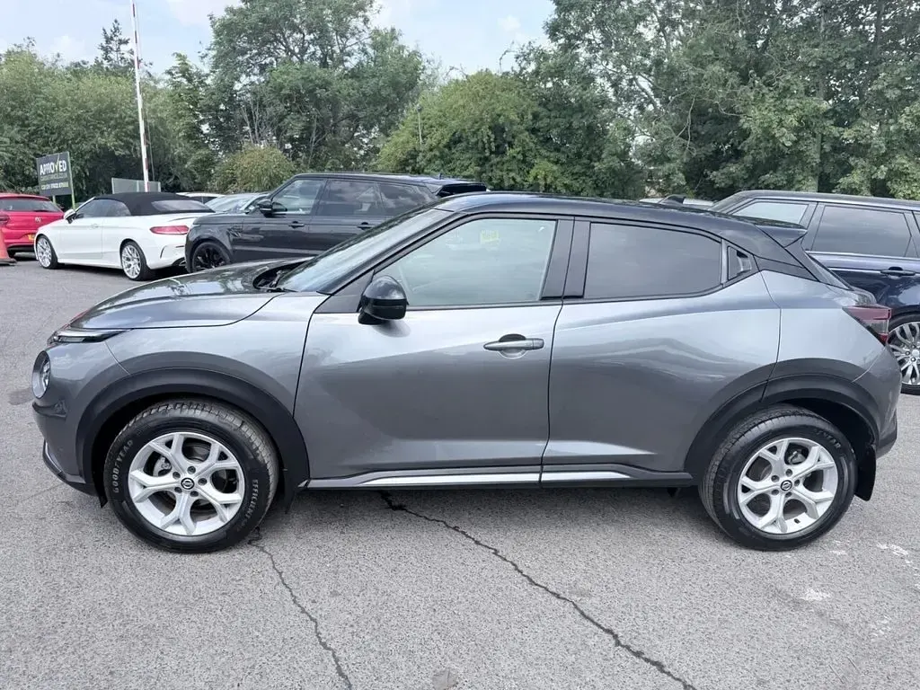 Used Nissan Juke N-Connecta 114 HP (83 kW) 2021 Grey SUV