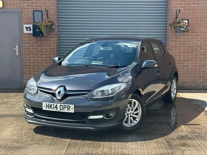 Grey Used 2014 Renault Mégane III Dynamique Hatchback | £2,507 (Good price) - Image 1/4
