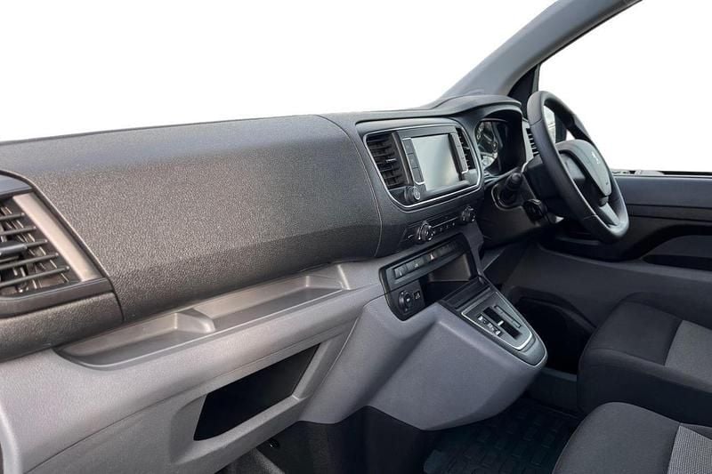 White Used 2023 Peugeot e-Expert Van | £18,495 (Fair price) - Image 1/4