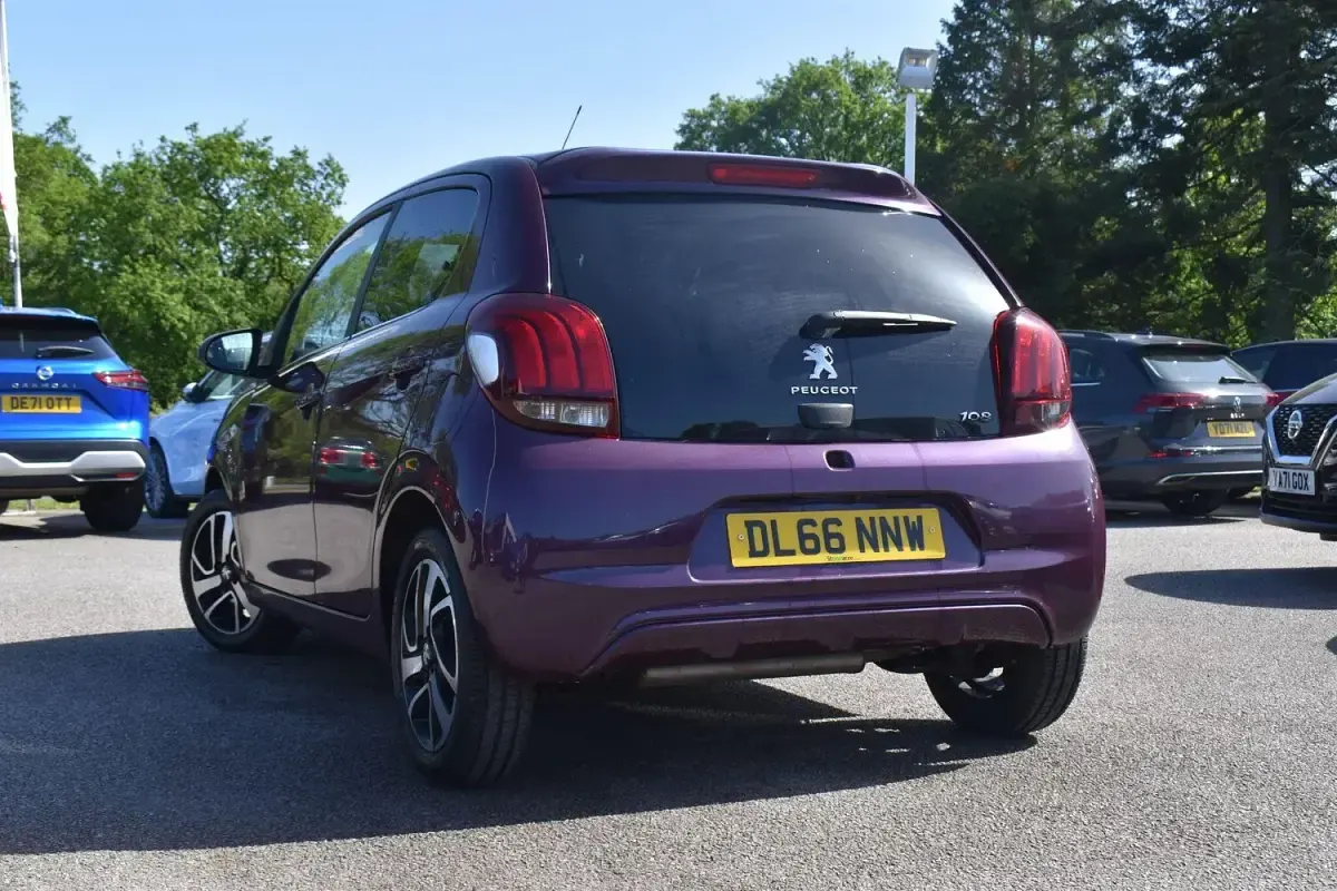 Used Peugeot 108 Allure 82 HP (60 kW) 2016 Mauve/purple Hatchback
