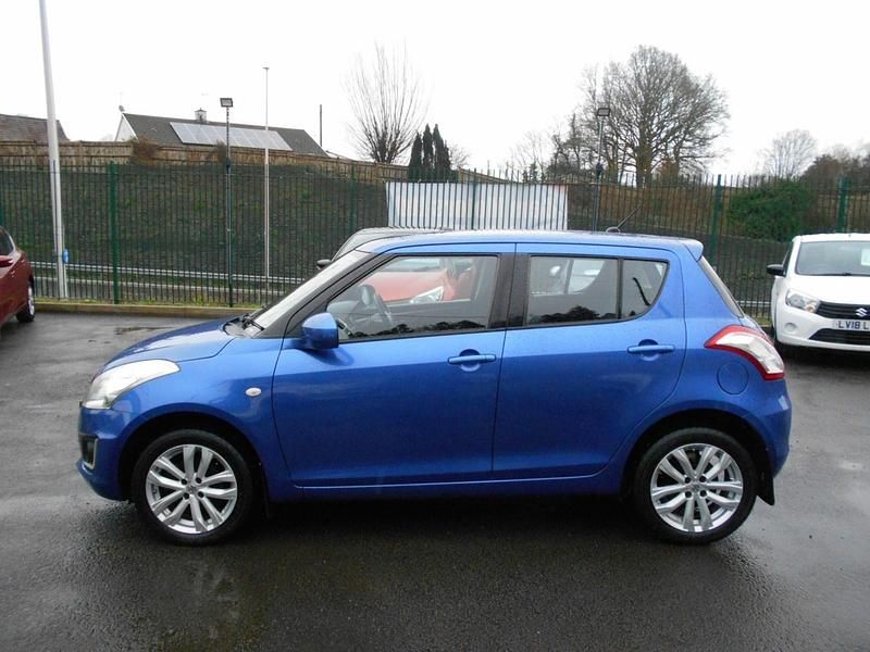 Usado Suzuki Swift SZ3 2015 Azul Citadino