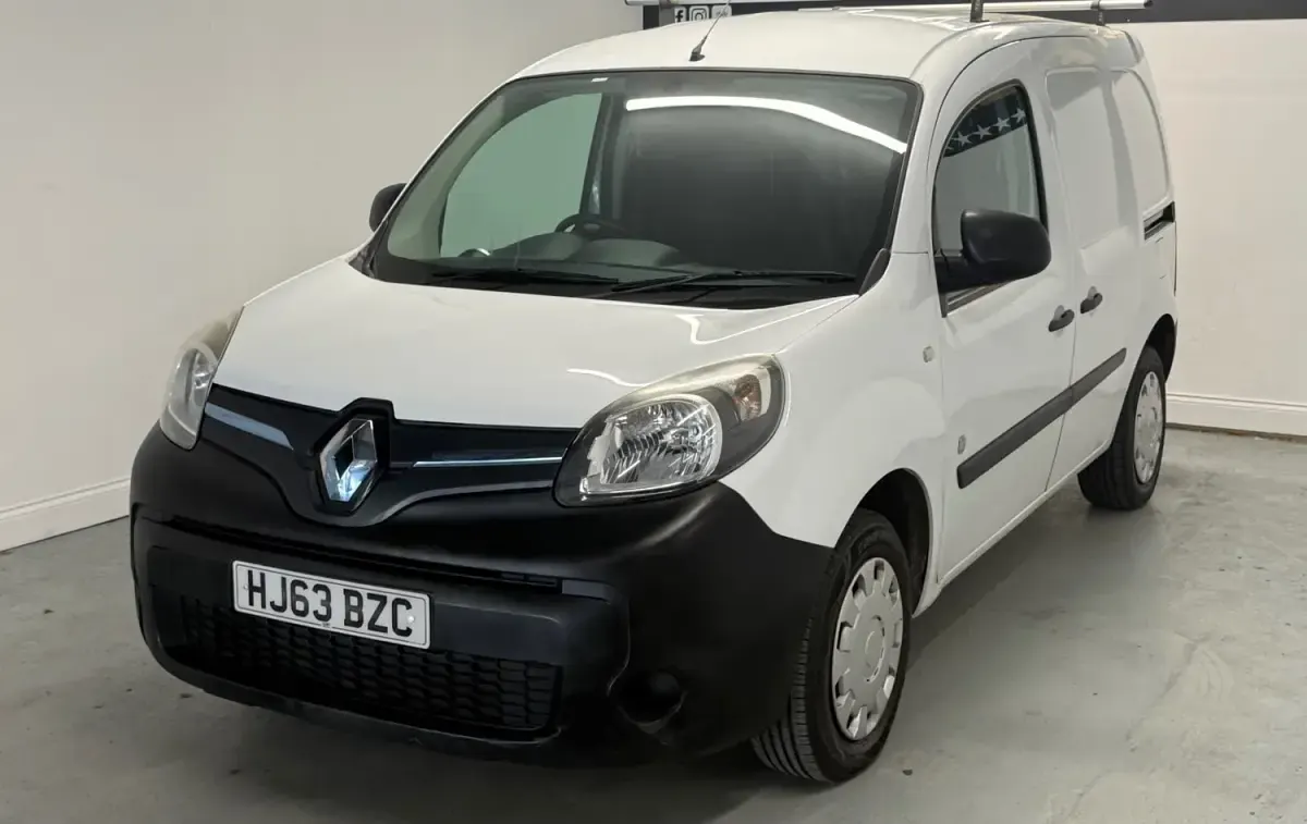 Usado Renault Kangoo 44 kW (60 CV) 2013 Blanco Monovolumen
