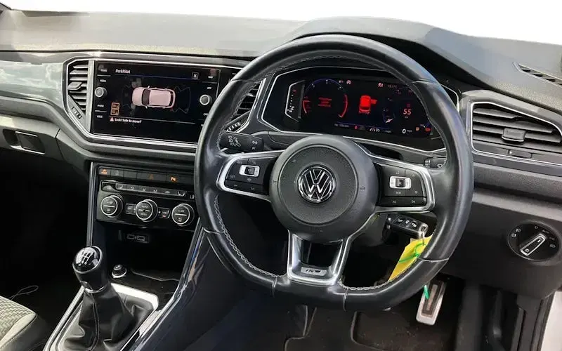 Used VW T-Roc R-line 116 HP (85 kW) 2019 White SUV