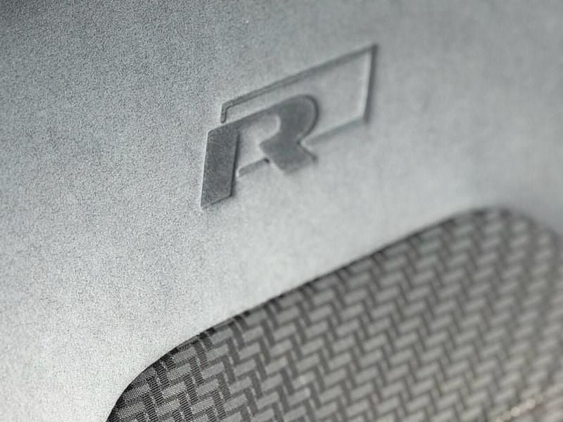 Used VW Golf VII R-line 150 HP (110 kW) 2019 White Hatchback