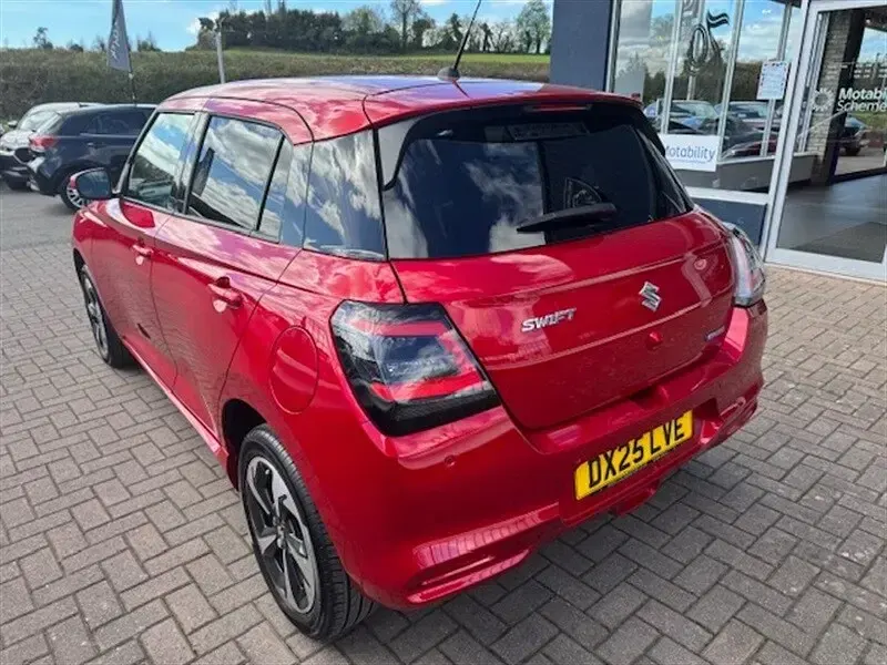 Used Suzuki Swift 82 HP (60 kW) 2025 Red Hatchback