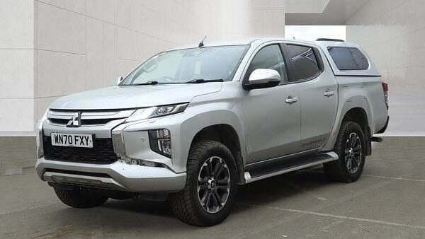 Used Mitsubishi L200 150 HP (110 kW) 2020 Silver Pickup