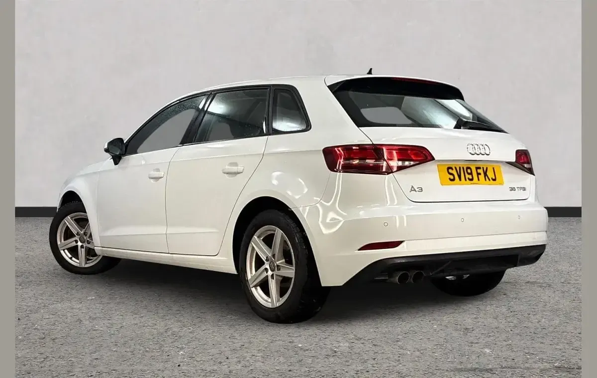 Used Audi A3 147 HP (108 kW) 2019 White Sedan