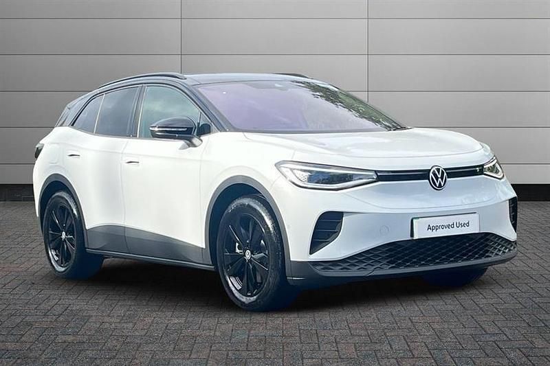 Glacier white with black roof Used 2025 VW ID.4 Black Edition SUV | £31,695 - Image 1/4