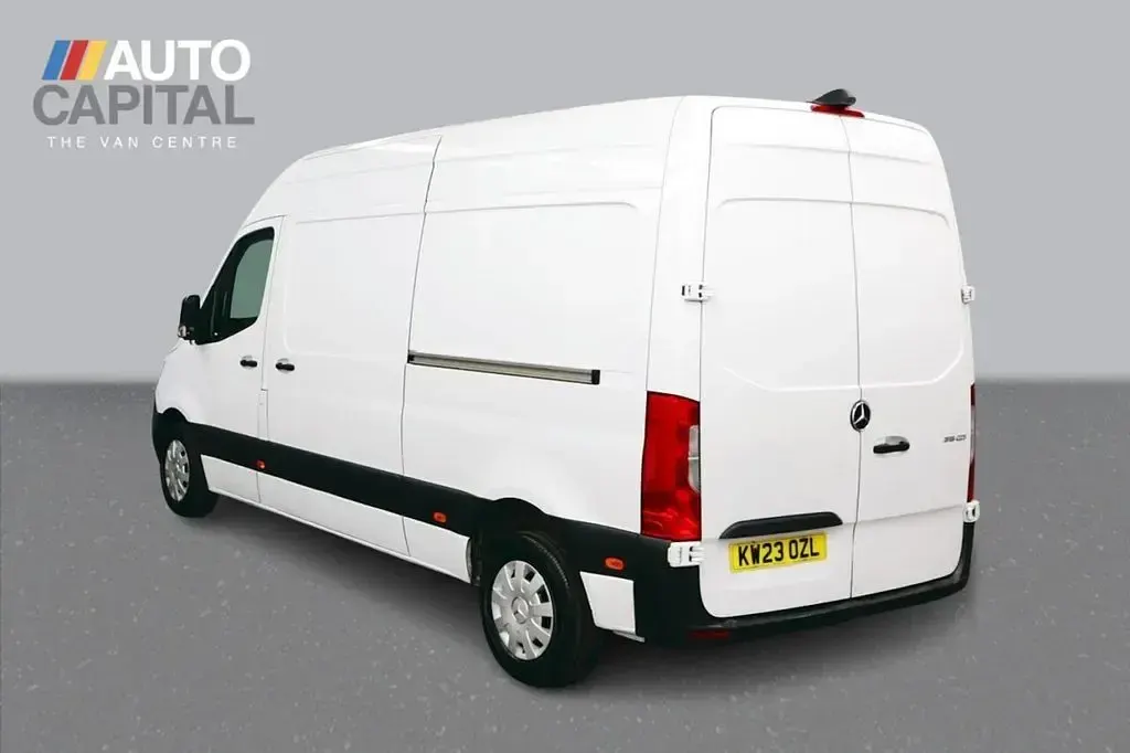 Used Mercedes Sprinter Premium 150 HP (110 kW) 2023 White Van