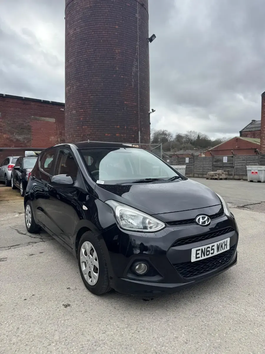 Used Hyundai i10 SE 87 HP (63 kW) 2015 Black Hatchback
