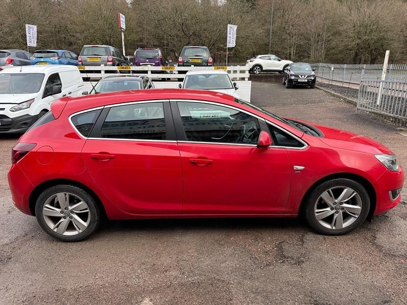 Used Vauxhall Astra SRi 2014 Red Hatchback