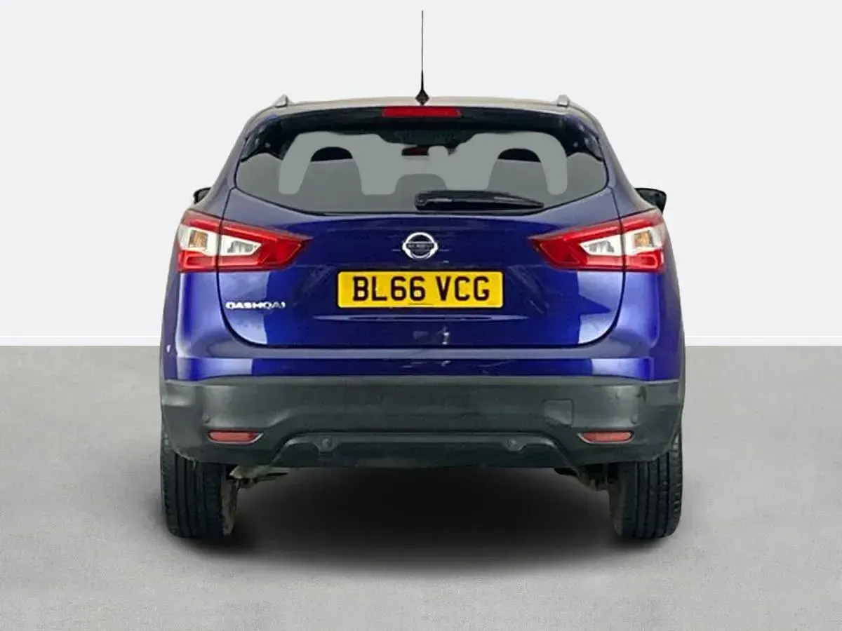Used Nissan Qashqai N-Connecta 110 HP (80 kW) 2016 Blue SUV