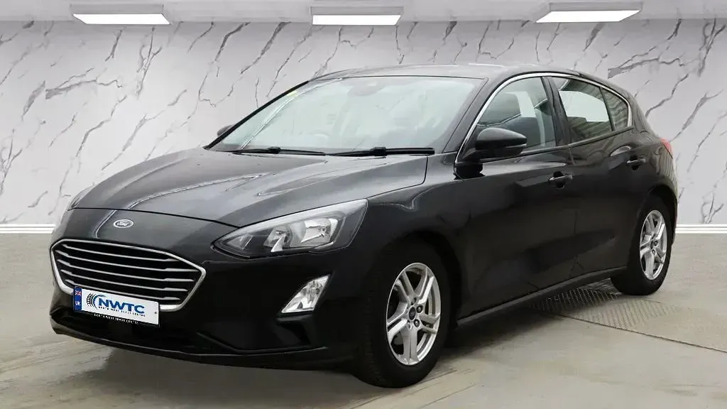 Used Ford Focus Zetec 100 HP (73 kW) 2019 Black Hatchback