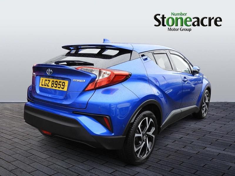 Used Toyota C-HR Design 122 HP (89 kW) 2018 Blue SUV