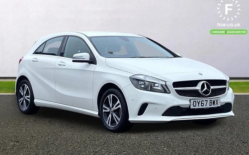 Used Mercedes A180 Active 109 HP (80 kW) 2017 White Hatchback