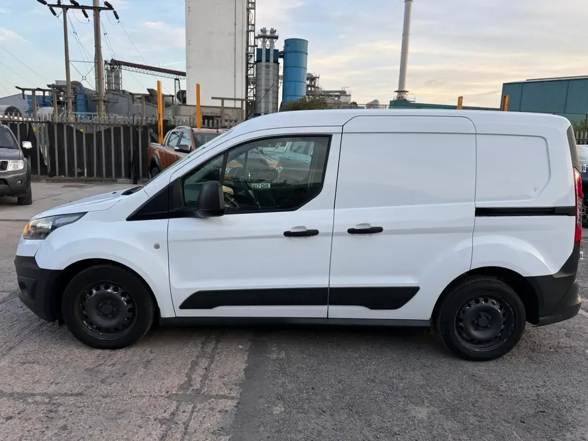Used Ford Transit 95 HP (69 kW) 2014 White Van