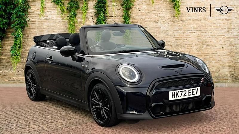 Black Used 2022 Mini Cooper S Exclusive Hatchback | £22,384 (Fair price) - Image 1/4