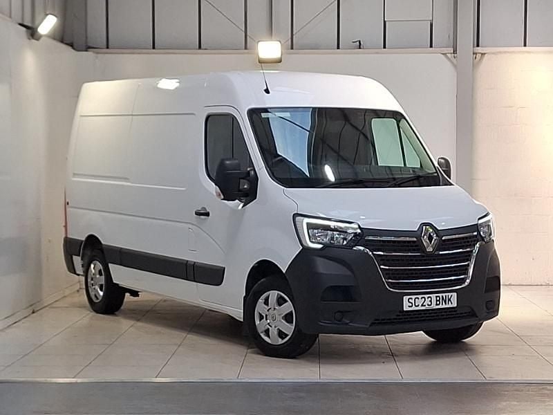 White Used 2023 Renault Master Business Van | £17,998 (Fair price) - Image 1/4