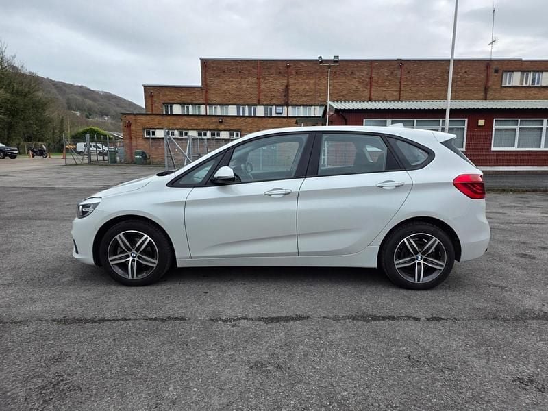 Used BMW 216 Sport Line 2017 White Hatchback