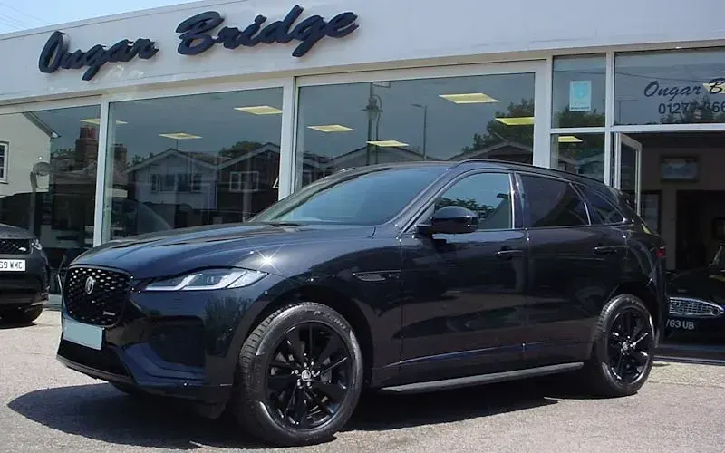 Used Jaguar F-Pace R-Dynamic 204 HP (150 kW) 2024 SUV