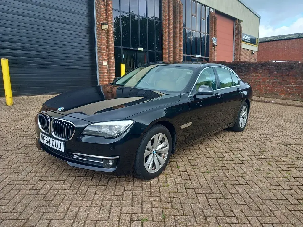 Used BMW 730 Comfort Edition 258 HP (189 kW) 2014 Black Sedan
