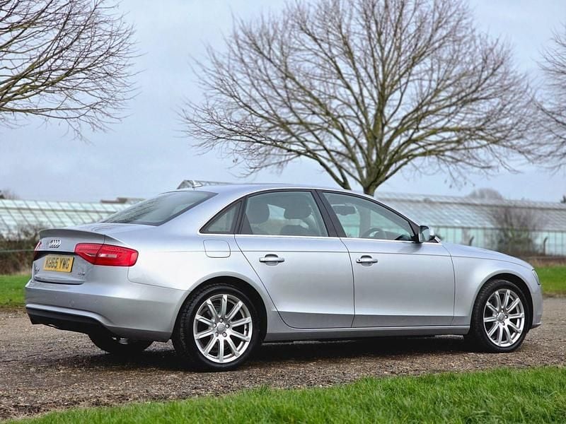 Used Audi A4 Design 170 HP (125 kW) 2015 Silver Sedan
