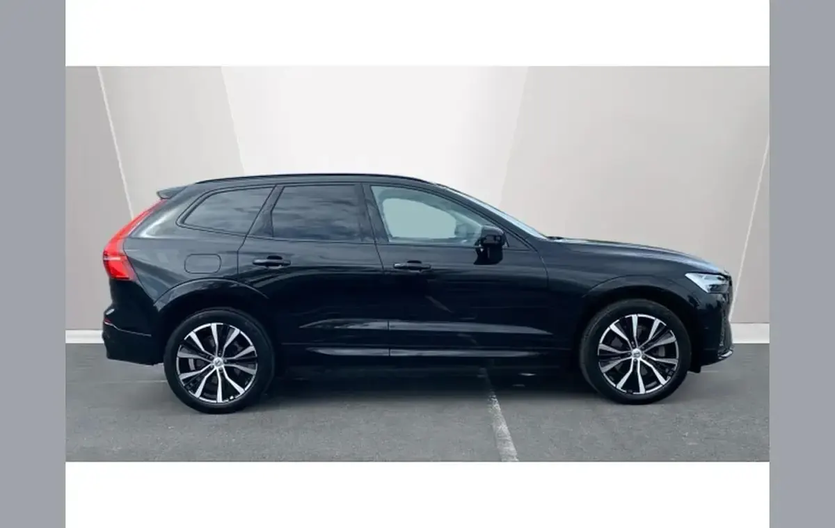 Used Volvo XC60 Ultra 250 HP (183 kW) 2025 Black SUV