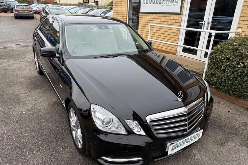 Black Used 2010 Mercedes E250 Avantgarde Sedan | £5,995 (Fair price) - Image 1/1