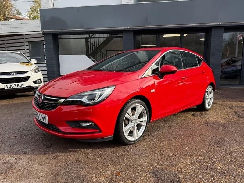 Red Used 2016 Vauxhall Astra SRi Hatchback | £3,990 (Fair price) - Image 1/4