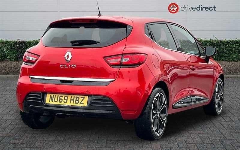 Used Renault Clio IV Iconic 90 HP (66 kW) 2019 Red Hatchback