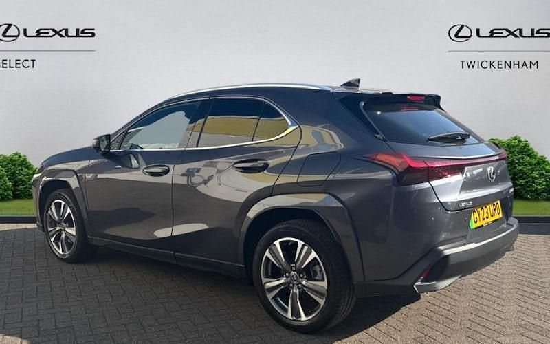 Used Lexus UX 150 kW (204 HP) 2022 SUV