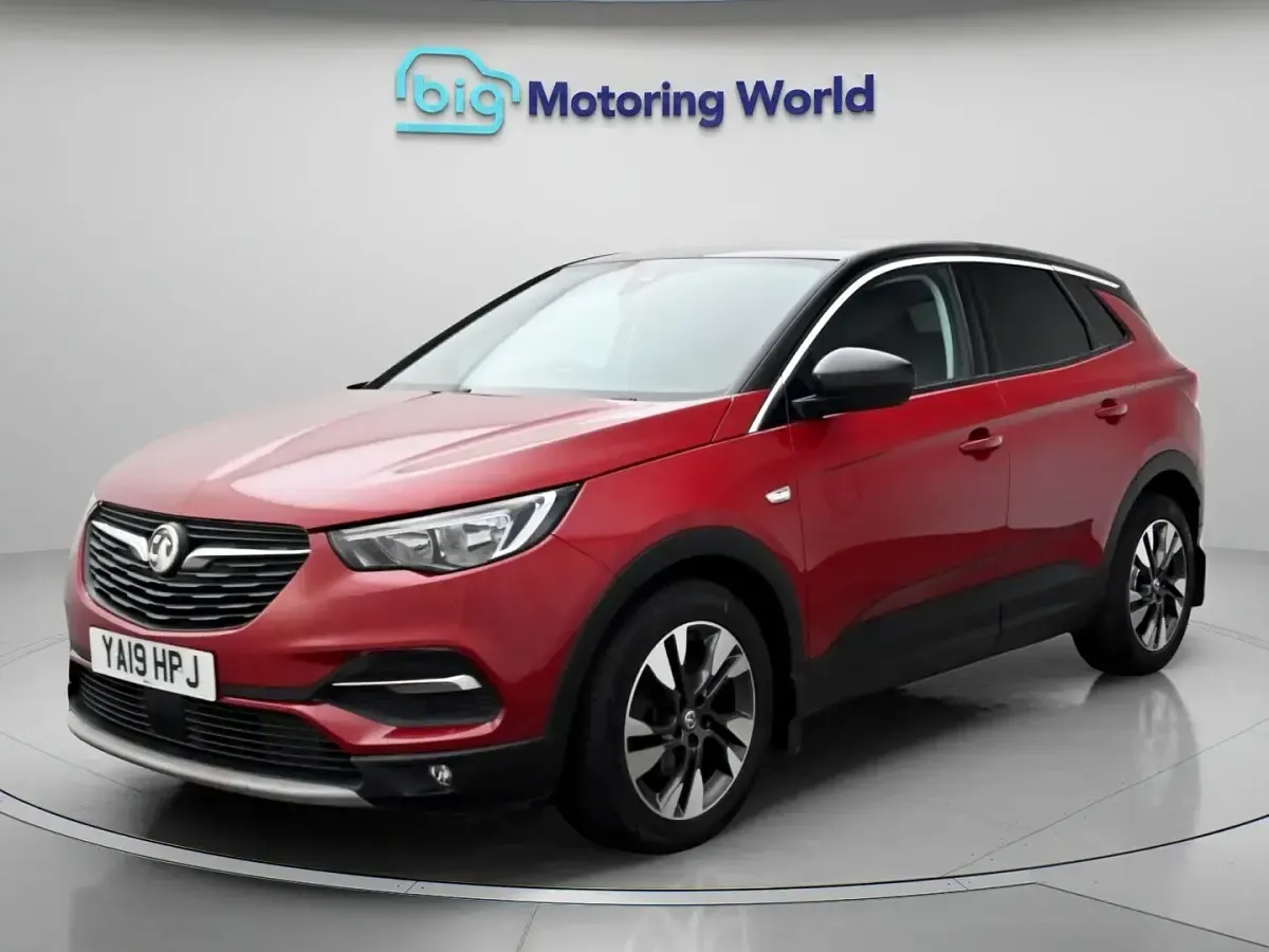 Used Vauxhall Grandland X Sport 131 HP (96 kW) 2019 Red SUV