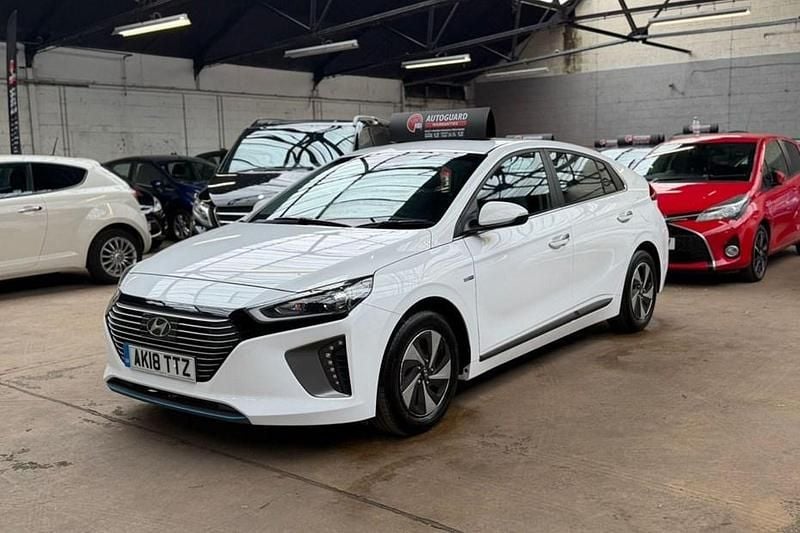 White Used 2018 Hyundai Ioniq Premium Sedan | £10,000 (Fair price) - Image 1/1