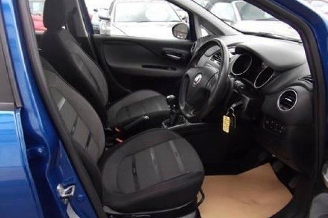 Used Fiat Punto 77 HP (56 kW) 2010 Hatchback